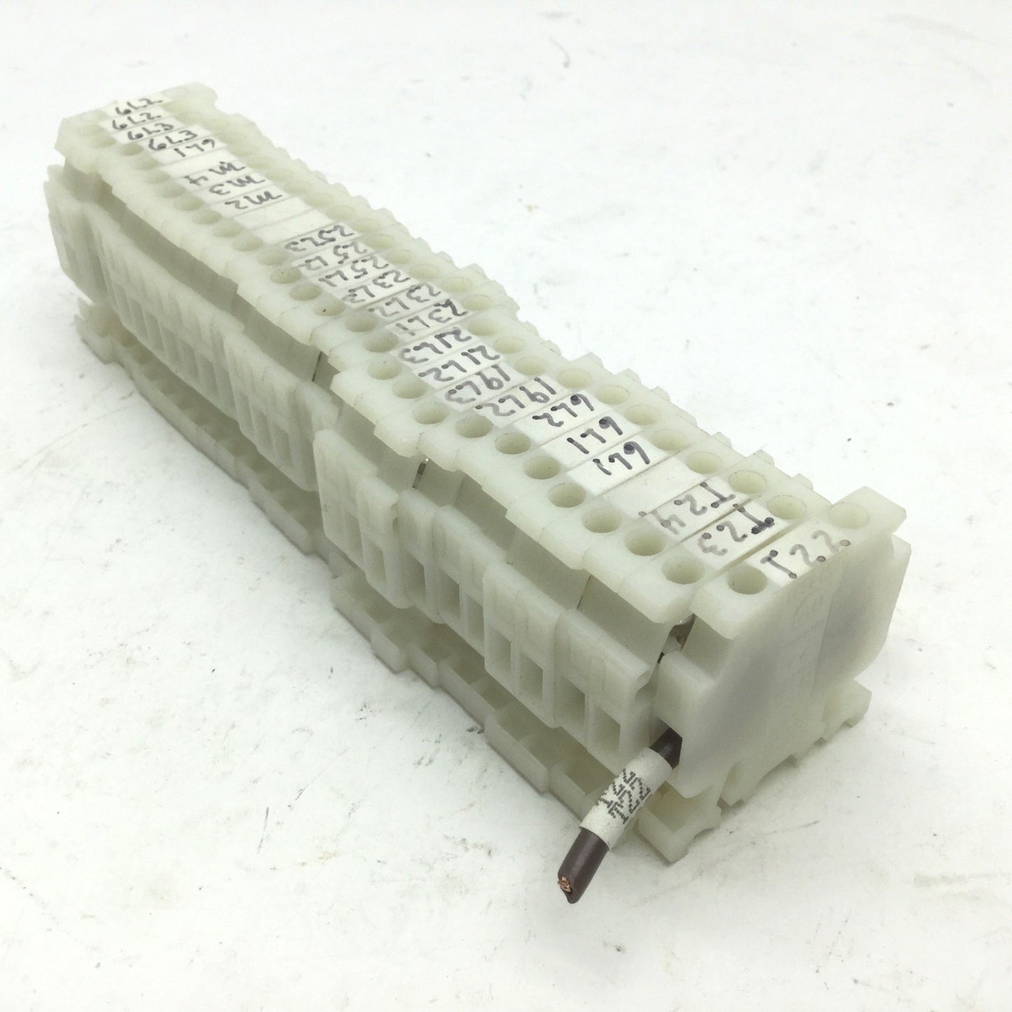 Used Lot of 28 Allen Bradley 1492-HM1 Terminal Blocks White 30-12 AWG 600V AC/DC 30A