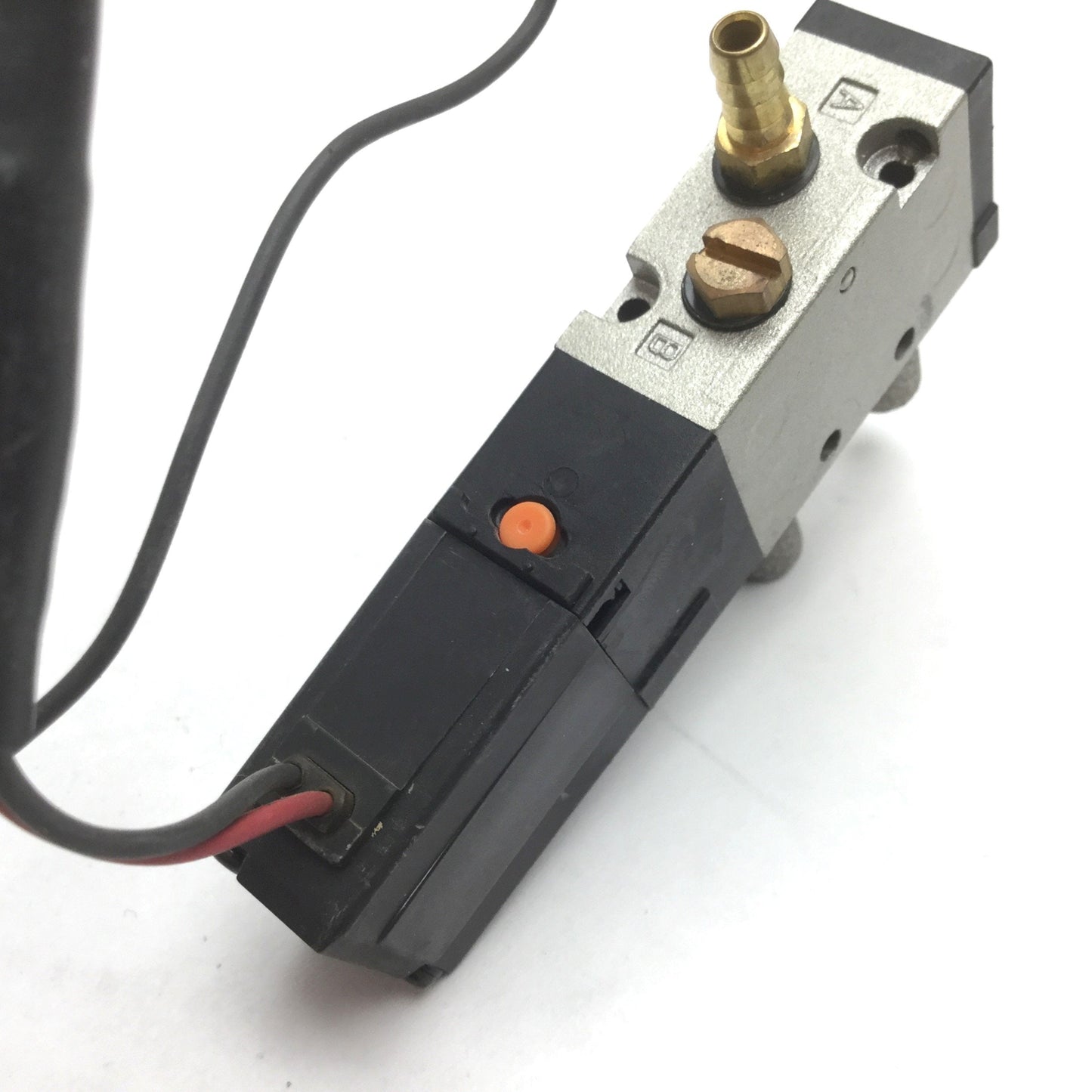 Used SMC NVZ3120-5GS-M5 Solenoid Valve, 2-Position 5-Port, Voltage: 24VDC, Ports: M5