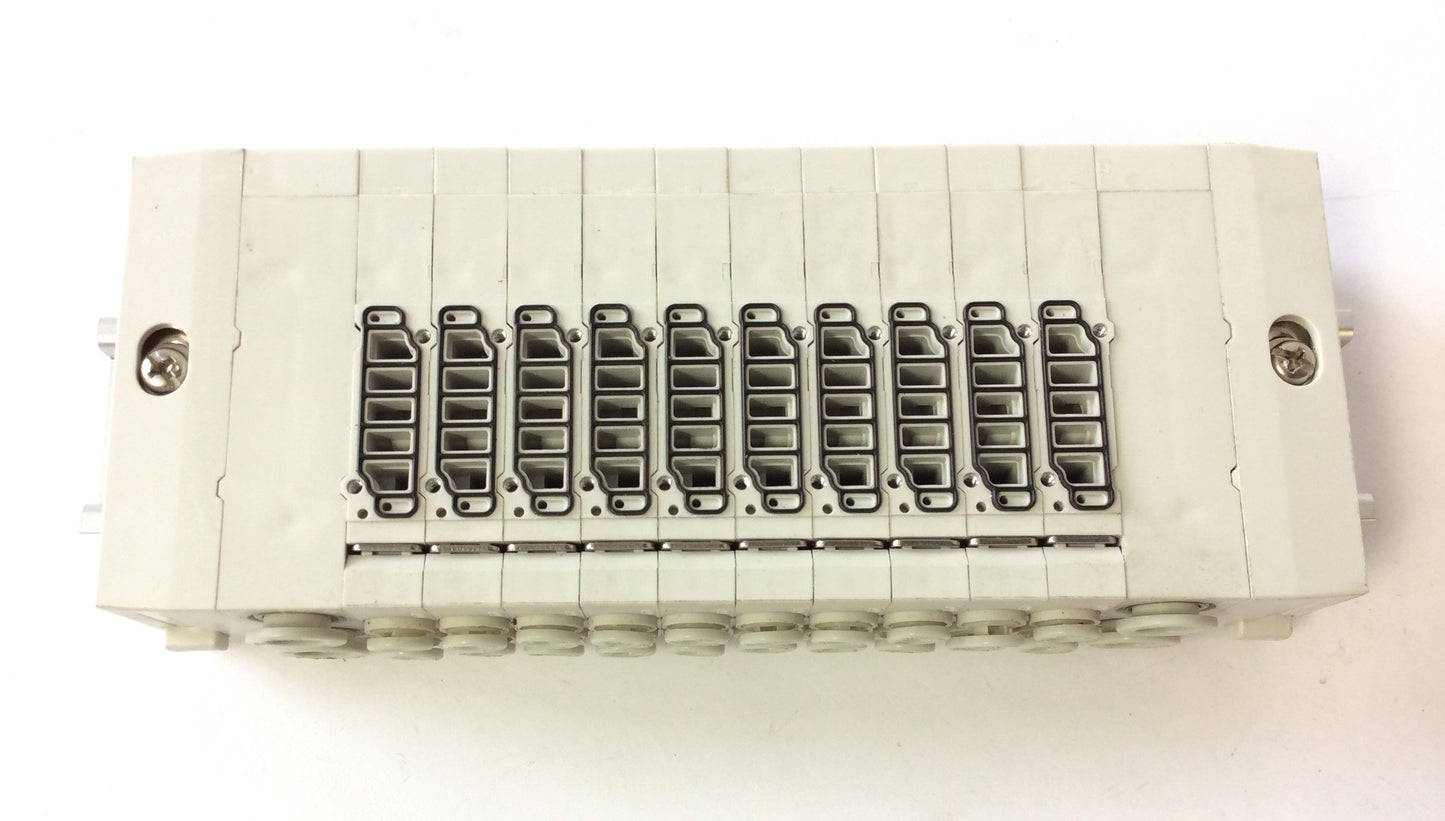 Used SMC SS5Y3-45-10B-C4 Pneumatic Solenoid Manifold Base DIN Mount Ports 5/16" 5/32"