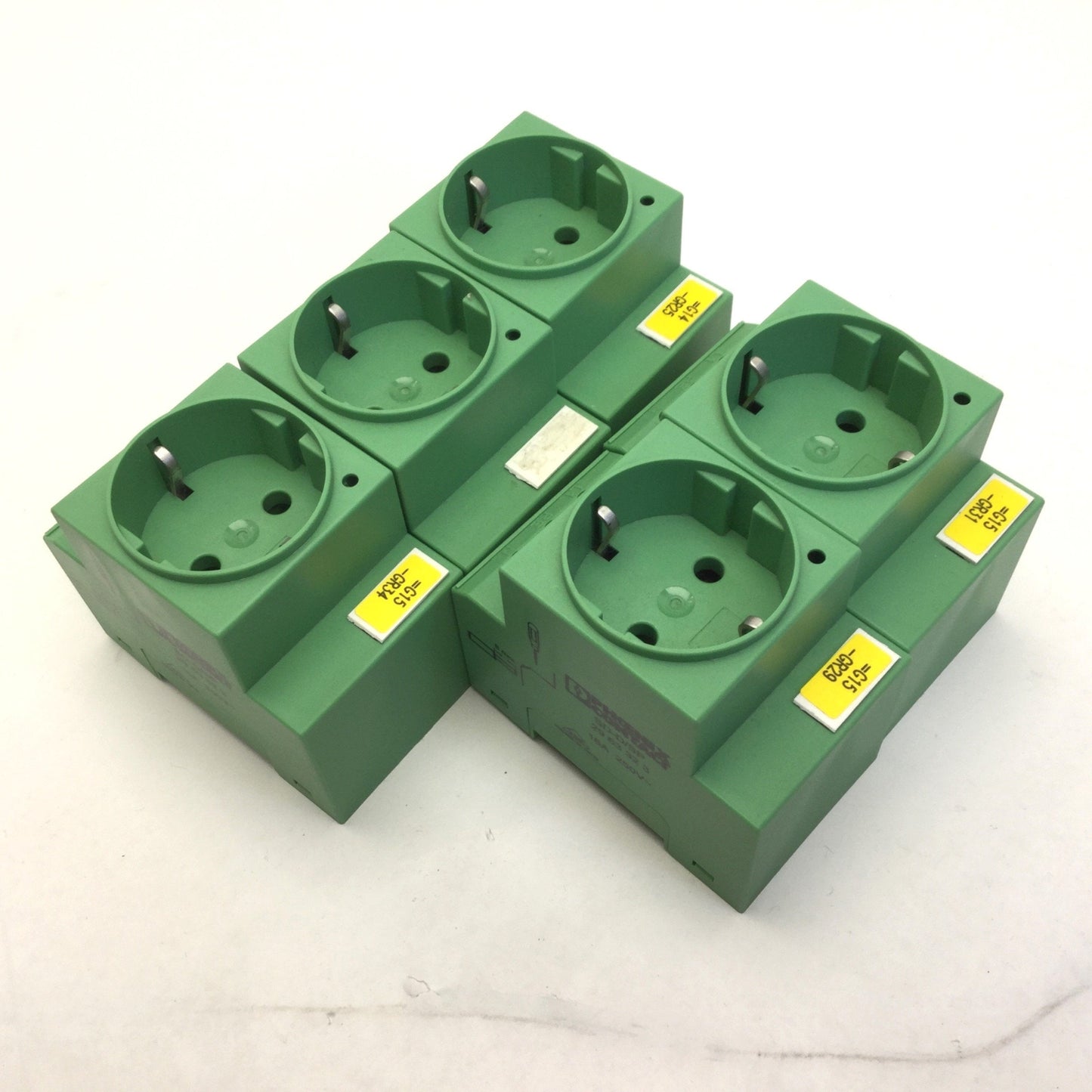 Used Lot of 5 Phoenix Contact SD-D/SP 2963323 DIN Mount Power Outlet Socket Type F
