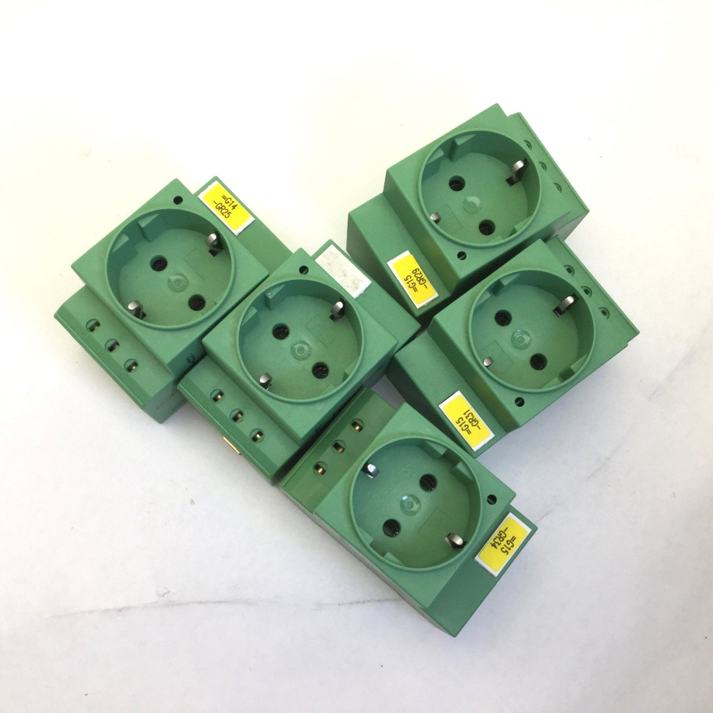 Used Lot of 5 Phoenix Contact SD-D/SP 2963323 DIN Mount Power Outlet Socket Type F