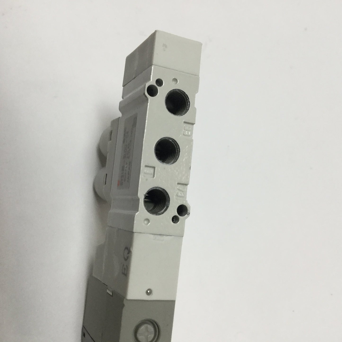Used SMC SY3120-5LOU-C4 Solenoid Valve, 5-Port 2-Position, 24VDC Coil, 4mm Fittings