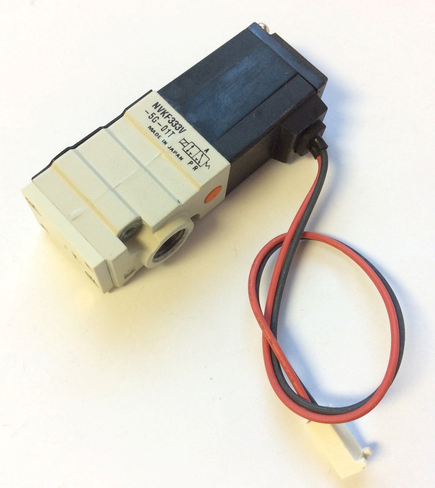 New – Open box Lot of 3 SMC NVKF333V-5G-01T 3-Port Solenoid Valve, 24VDC, 1/8" NPT