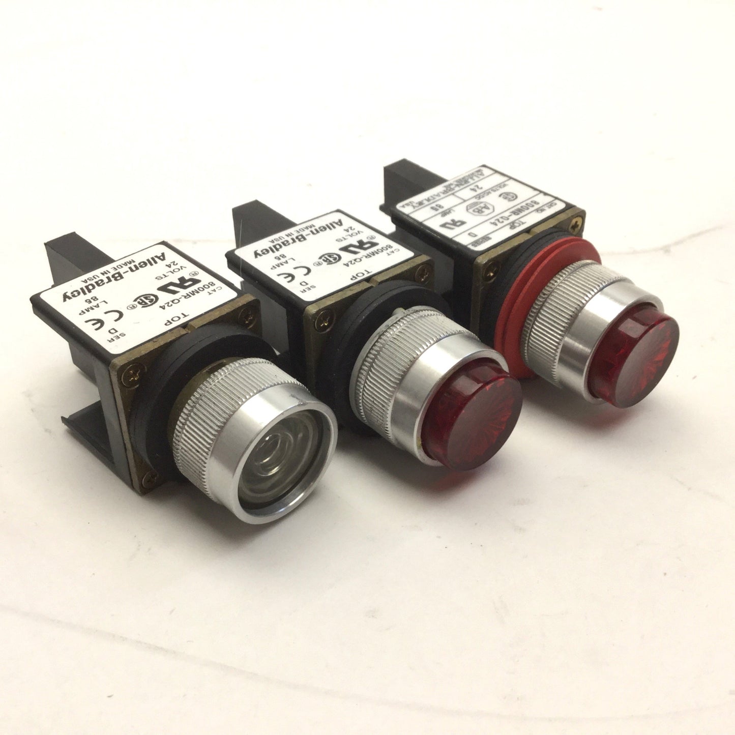 Used Lot of 3 Allen Bradley 800MR-Q24 Lighted Pilot Lights, 2x Red, 1x Clear, 24V