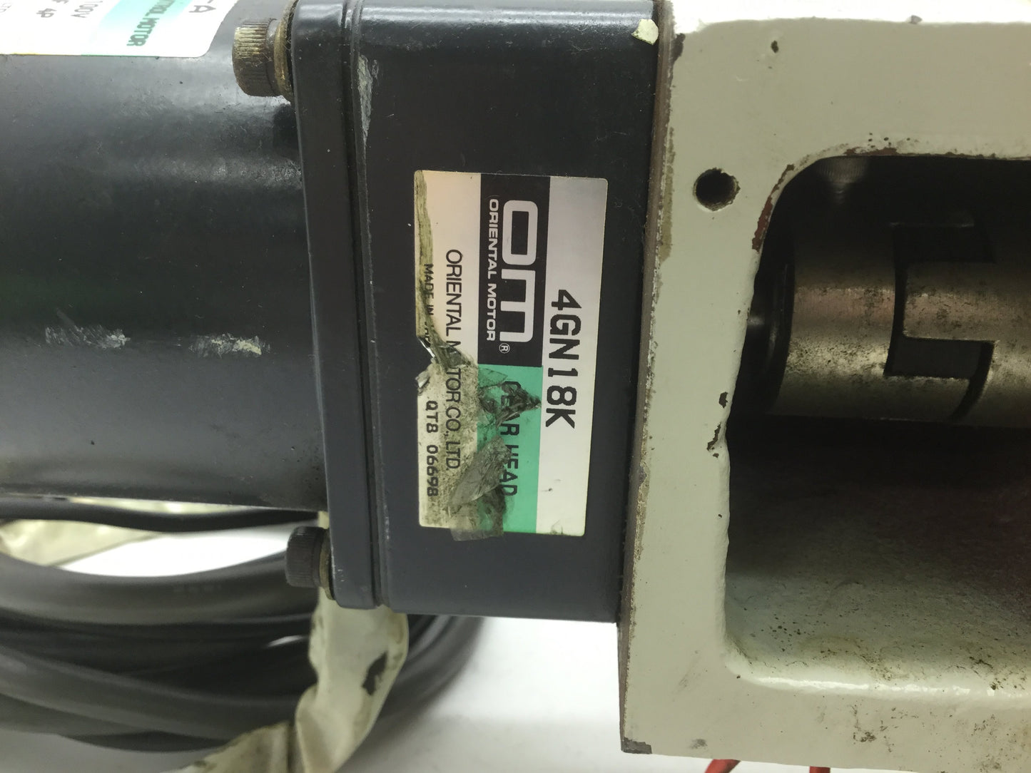 Used Mitsubishi DWG-110C2 Electrical Discharge Machine Wire Feeder 4Ik25RGN Motor