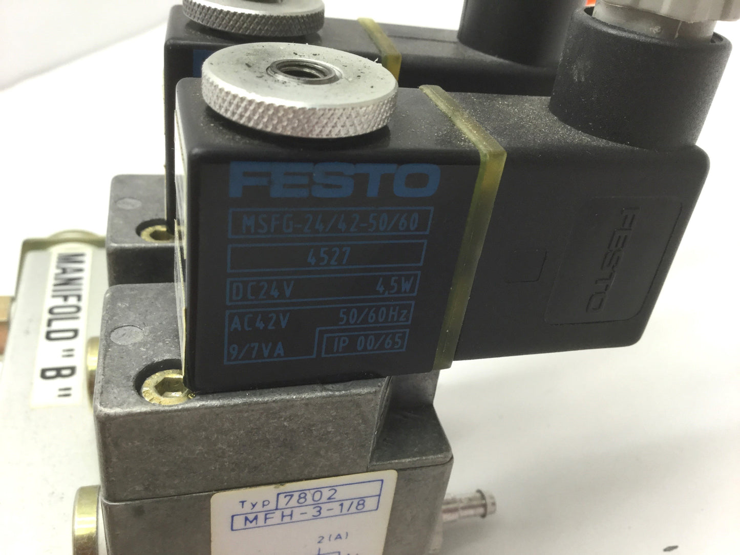 Used Lot of 2 Festo MFH-3-1/8 MSFG-24 Pneumatic Solenoid Valve 2-Pos 3-Way G1/8 DC24V