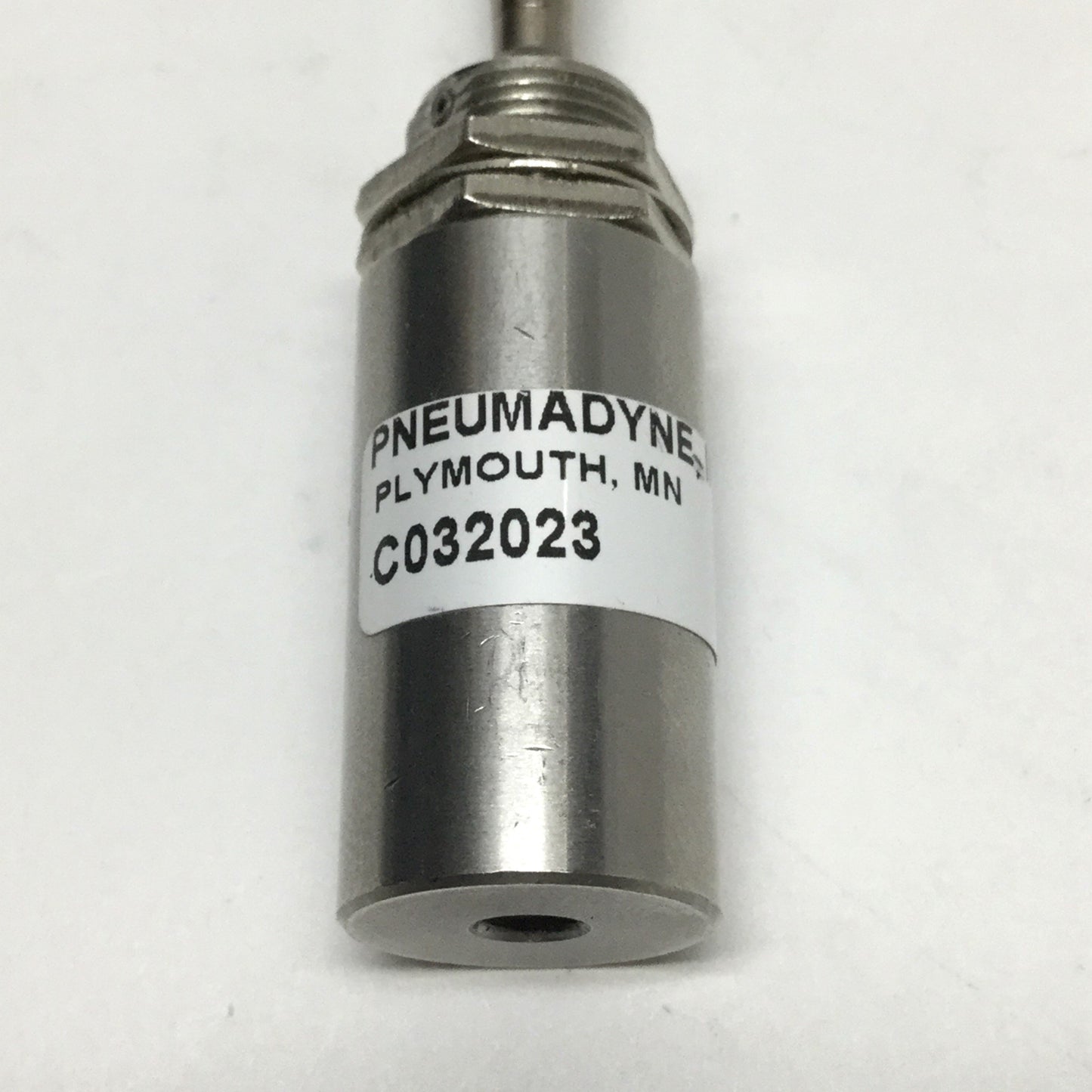 Used Pneumadyne C032023 Stainless Momentary Toggle Valve, 3-Way NC, 10-32 Ports