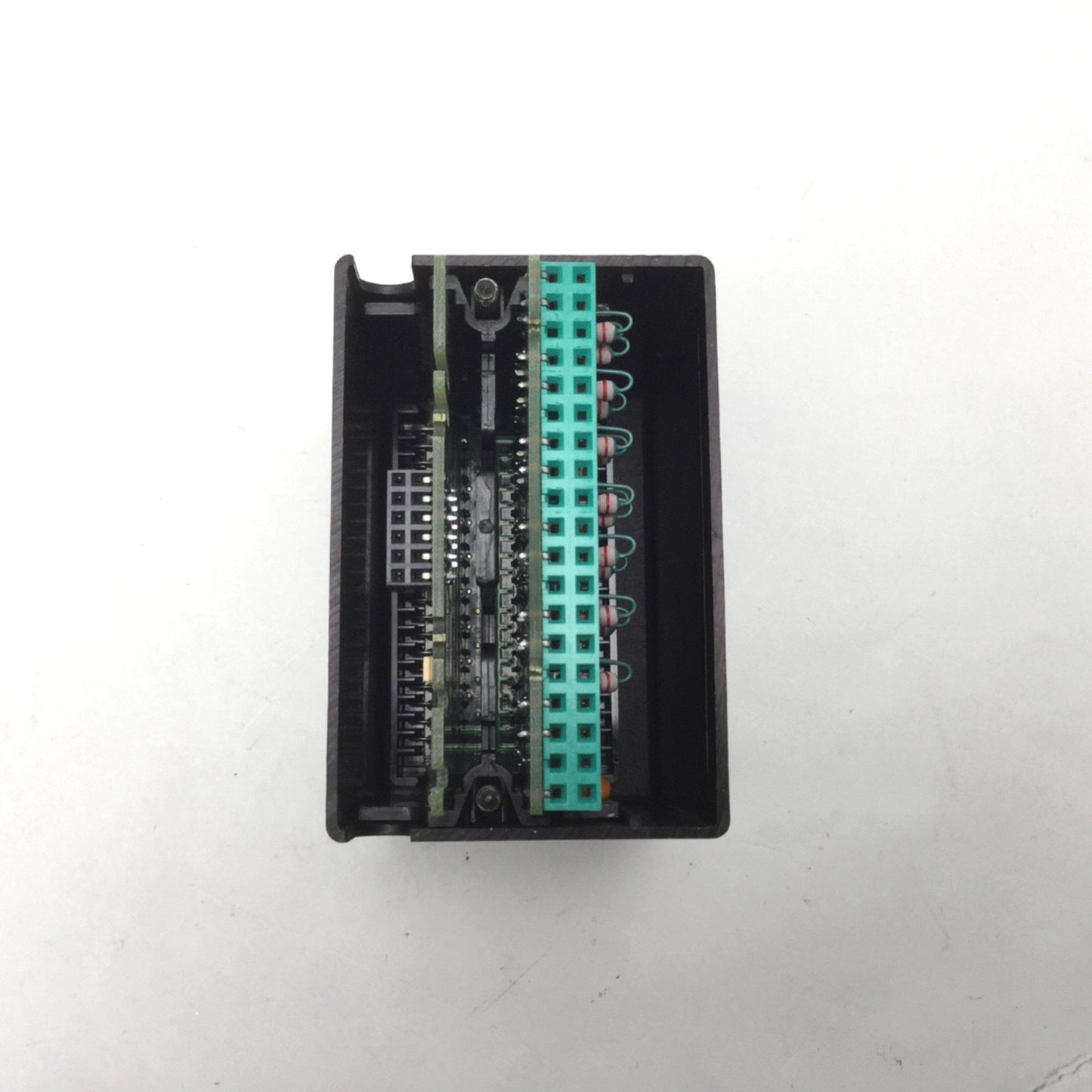 Used GE fanuc IC670MDL640J 24VDC Positive/Negative Input Module 16 Discrete Inputs