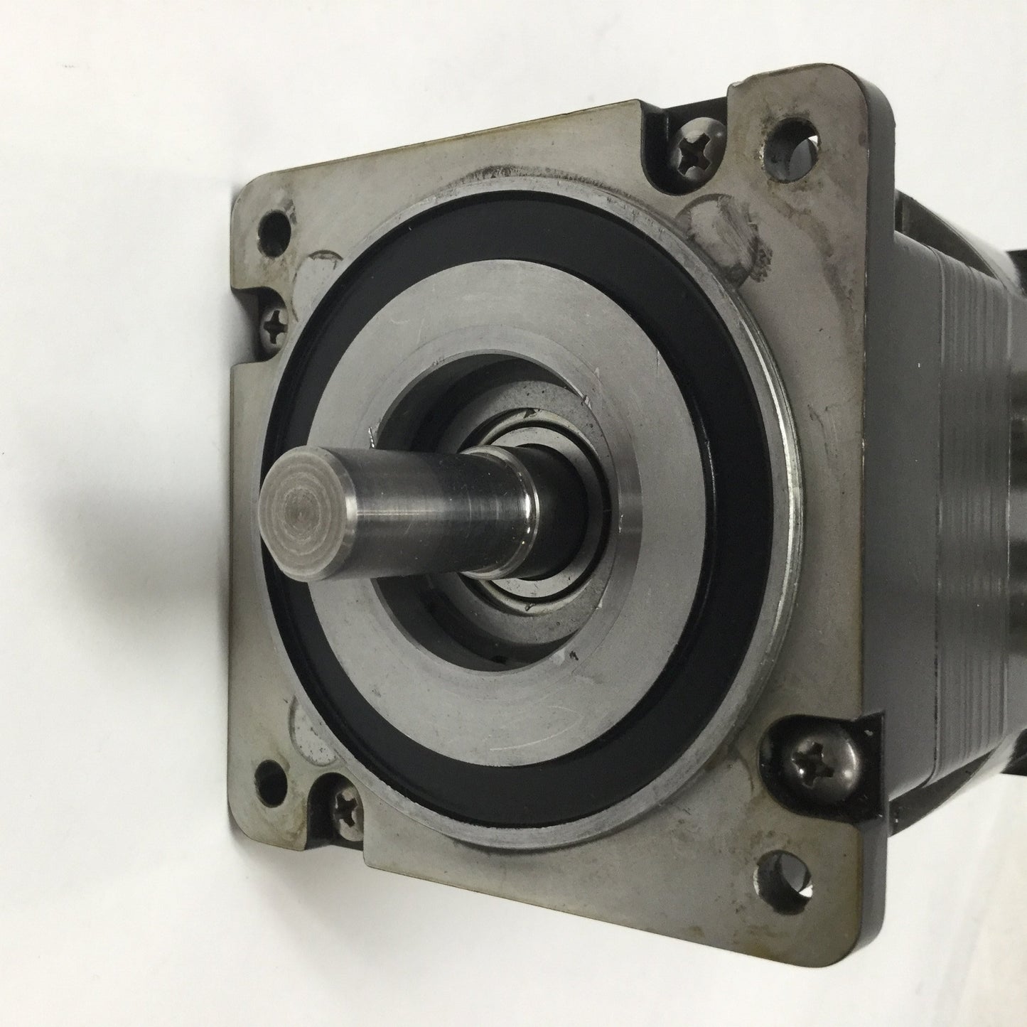 Used Parker BE341FJ-FPSB Brushless Servo Motor, 340VAC, 0.74kW, 14.9 In-lbs, NEMA 34