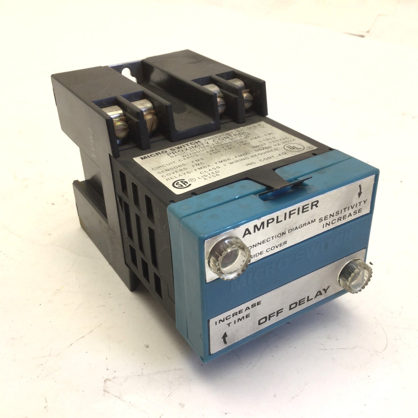 Used Micro Switch FMH1 Proximity Control, Input: 120VAC, 50/60 Hz, 10A