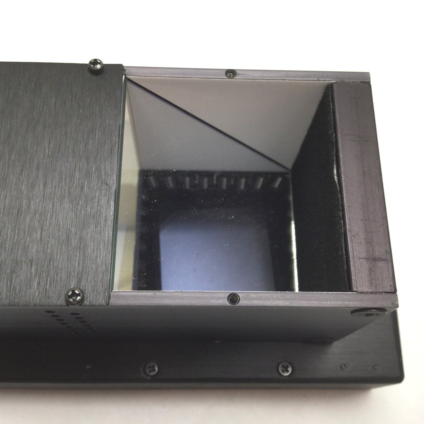 Used Maxlite 020500 Machine Vision LED Light, 117 LEDs, 35mm x 35mm Window, 9-Pin