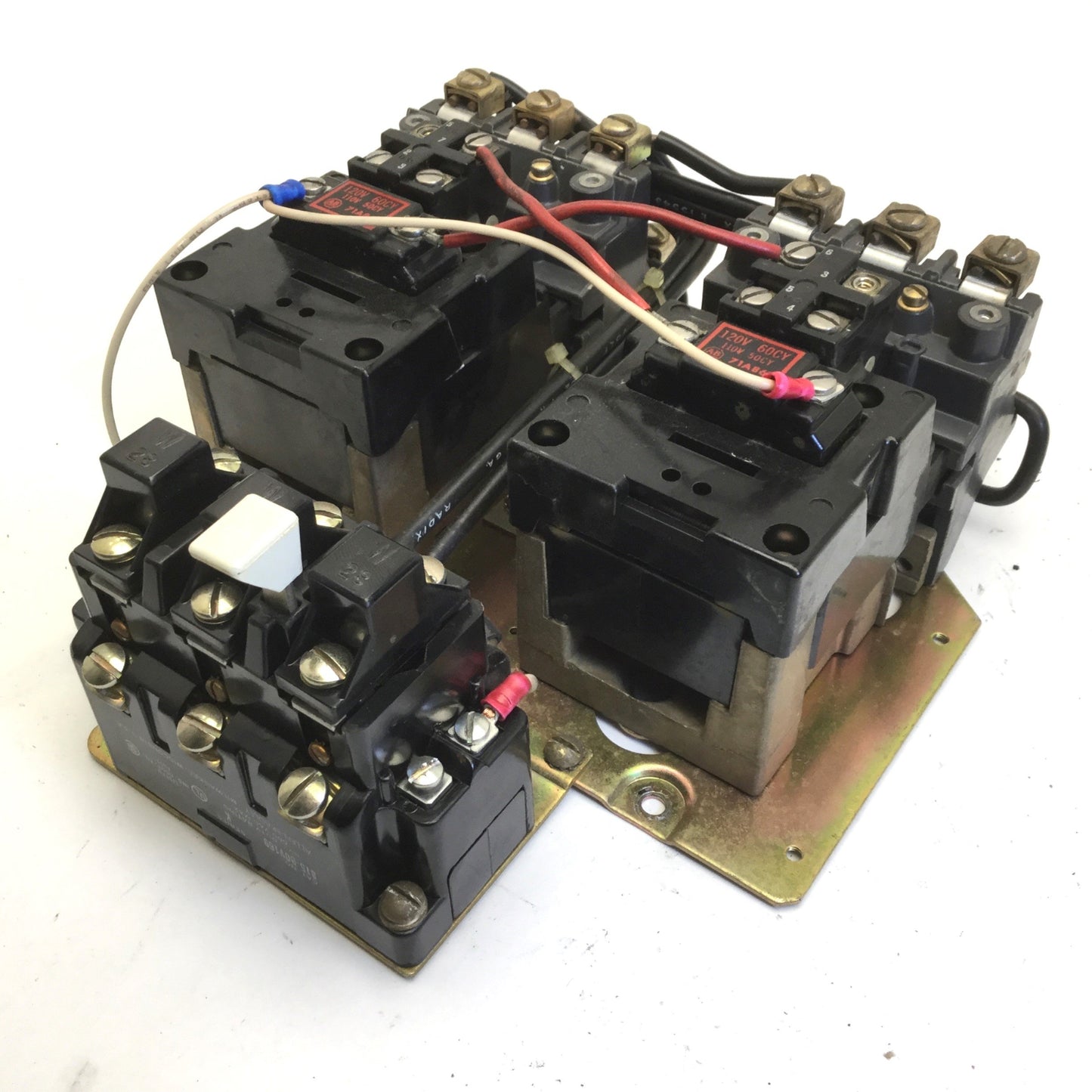 Used Allen Bradley 815-B0V169 Overload Relay With 2x 71A86 Magnetic Coils, 3-Pole