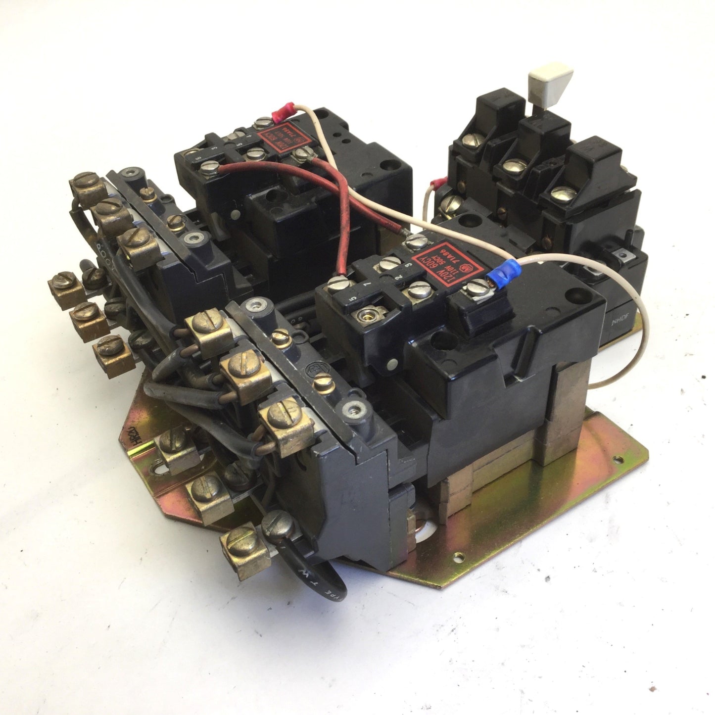 Used Allen Bradley 815-B0V169 Overload Relay With 2x 71A86 Magnetic Coils, 3-Pole