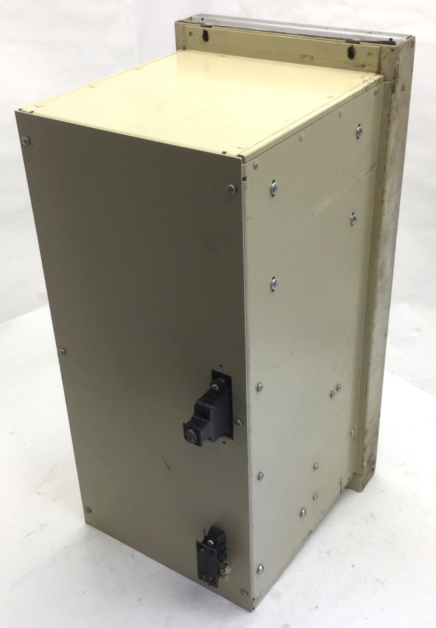 Used Barber Colman A11957 Maco VB Operator Interface Panel, 120V, 50/60Hz
