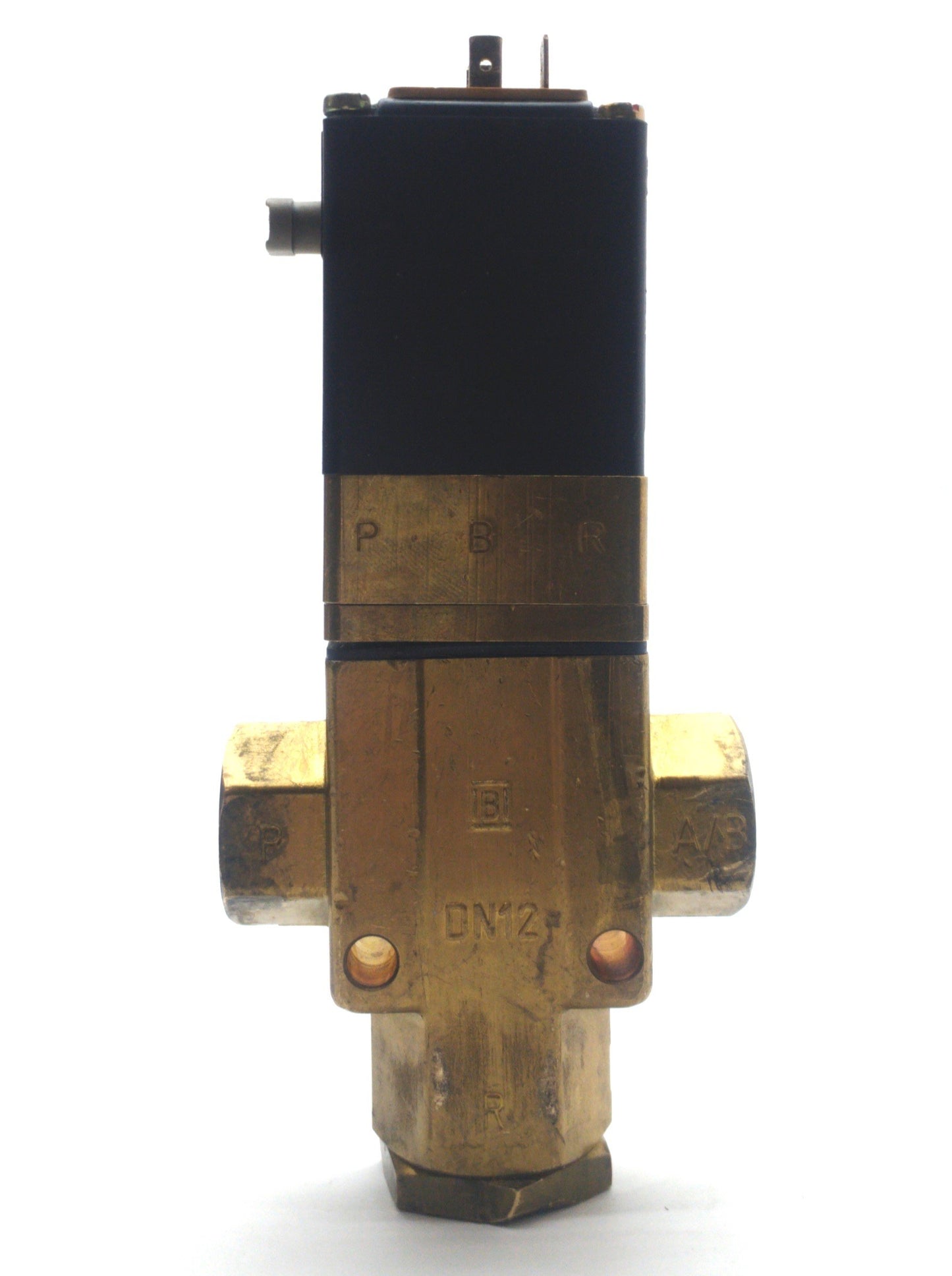 Used Burkert 340-C-12.0-B-MS Solenoid Valve 3/2-Way 3-10bar 1/2"NPT 3/8"NPT 240VAC 8W
