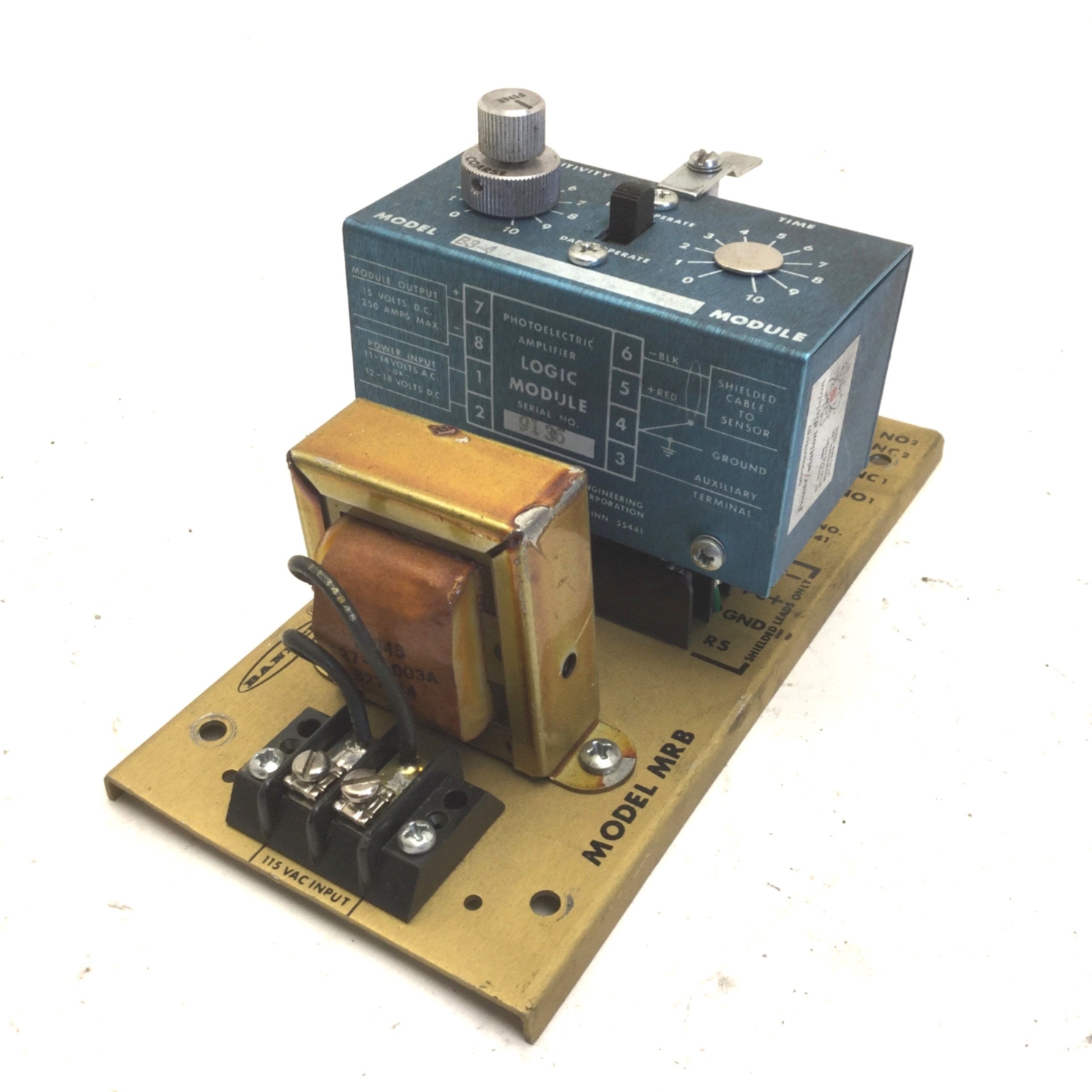 Banner Power Module And Level Control Banner MRB Control Base With B3-4 Photoelectric Amp Relay Logic Module ...