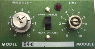 Used Banner B4-6 Photoelectric Amplifier Logic Plug Module, Out: 15VDC, .25A Max