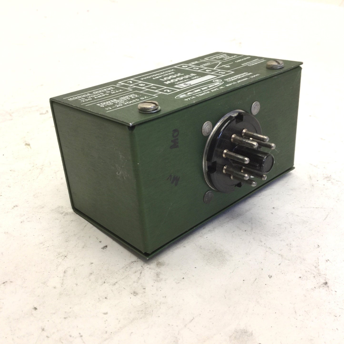 Used Banner B4-6 Photoelectric Amplifier Logic Plug Module, Out: 15VDC, .25A Max