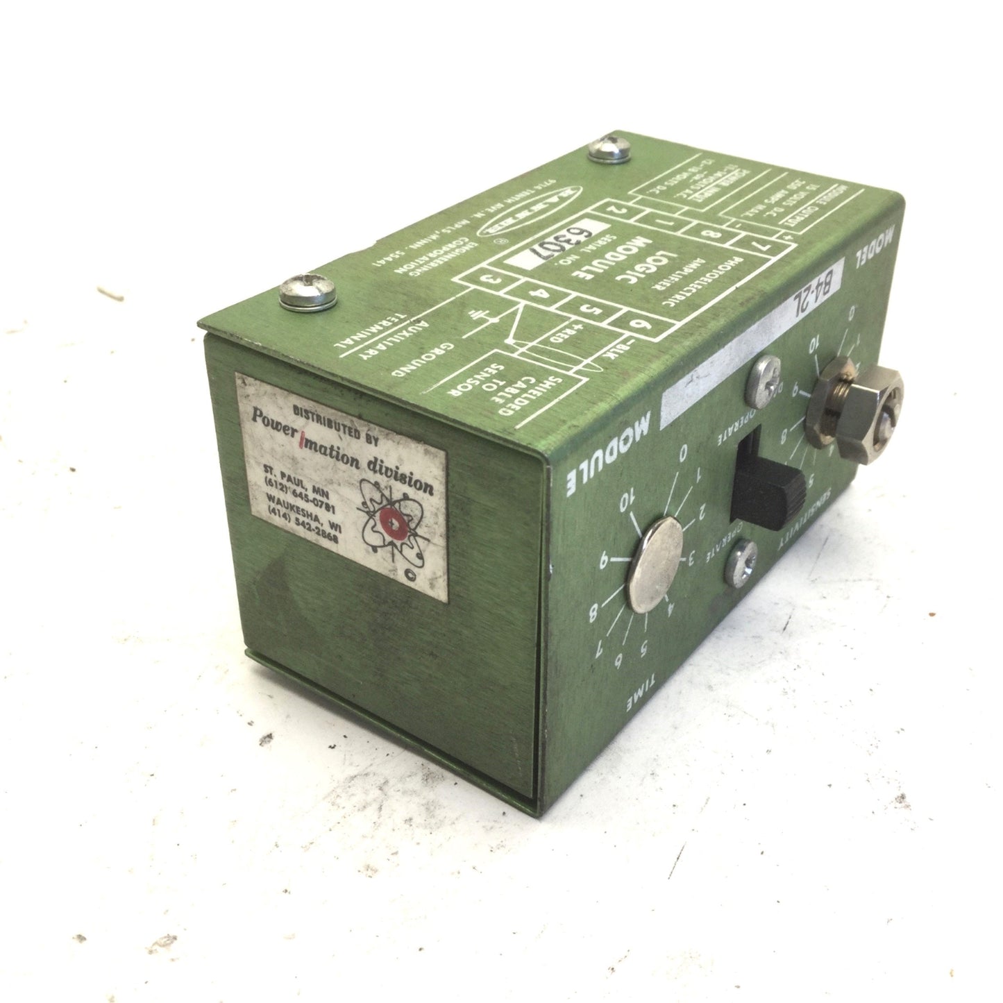 Used Banner B4-2L Photoelectric Amplifier Logic Plug Module, Out: 15VDC, .25A Max