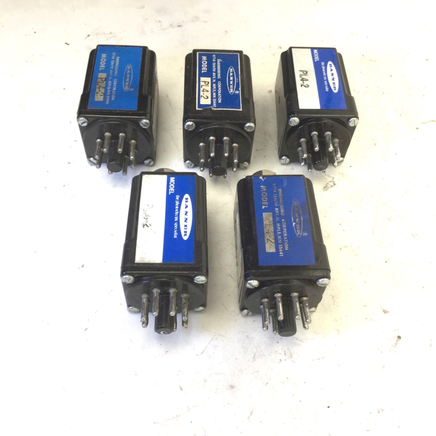 Used Lot of 5 Banner PL4-2 Plug-In Logic Module, Supply: 12-18VDC, 8-Pin Connection