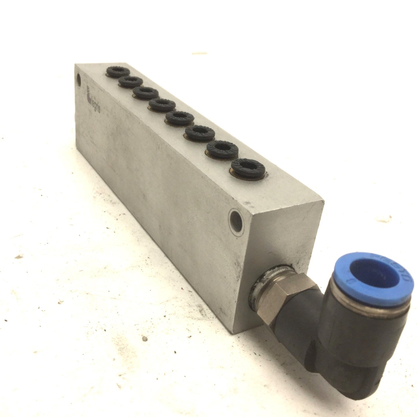 Used Legris 3310 06 13 Pneumatic Manifold, Anodized Aluminum, 145 PSI, 1/4" NPT Inlet