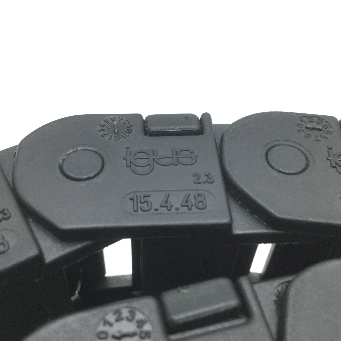 Used Igus 15.4.48 Energy Chain, Dimensions: 24"(L) x 2.5"(W) x 1"(H), 19 Links