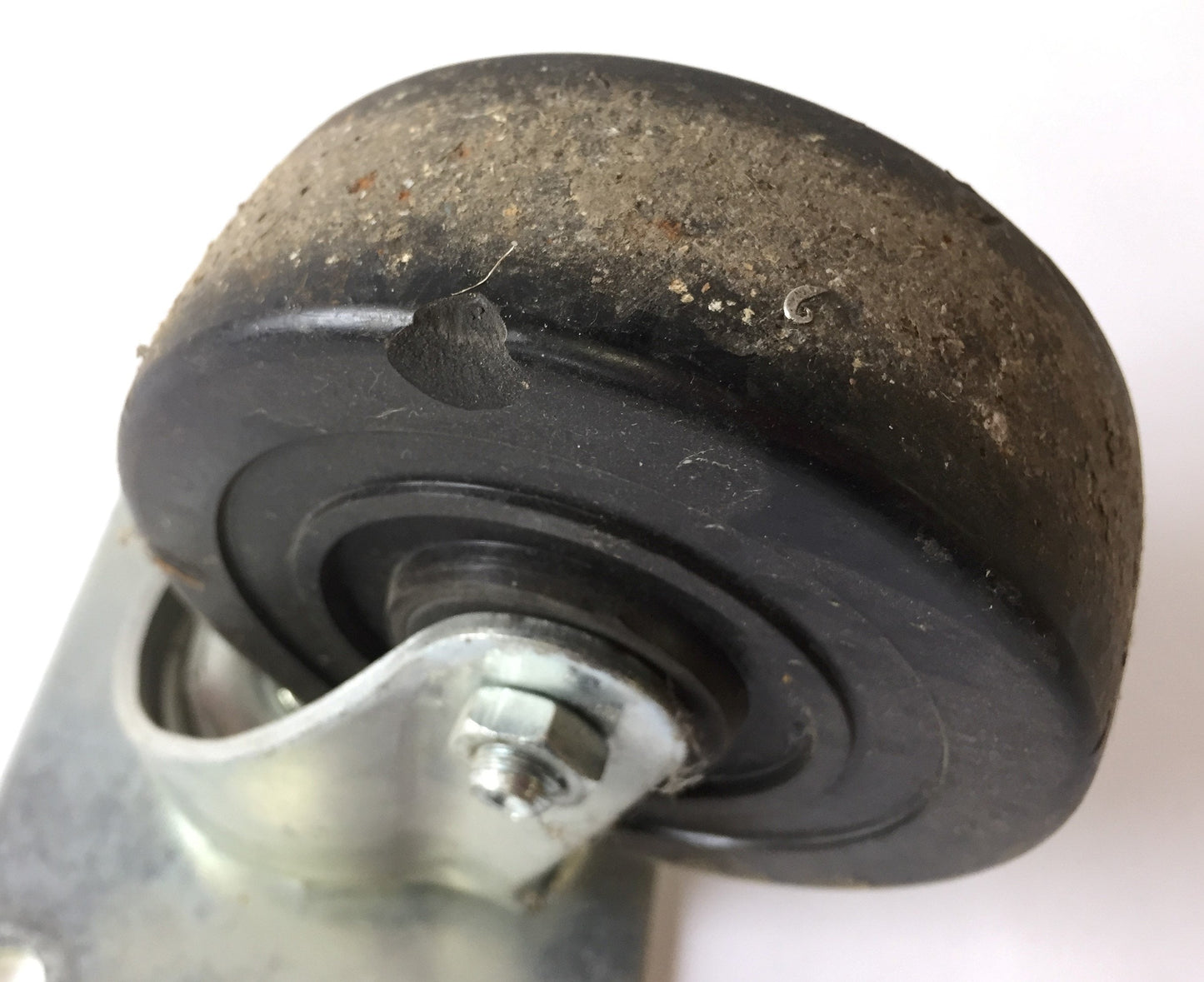 Used Lot of 4 Swivel Caster Wheels w/ Mounting Plate, Diameter: 4", Width: 1-1/2"