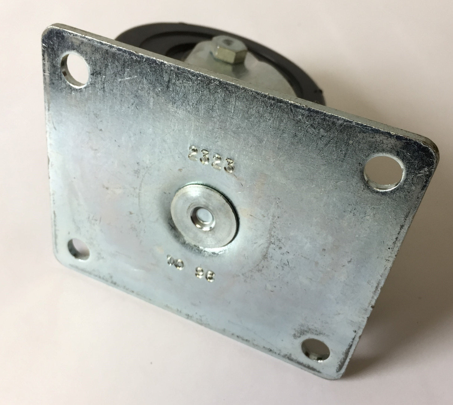 Used Lot of 4 Swivel Caster Wheels w/ Mounting Plate, Diameter: 4", Width: 1-1/2"