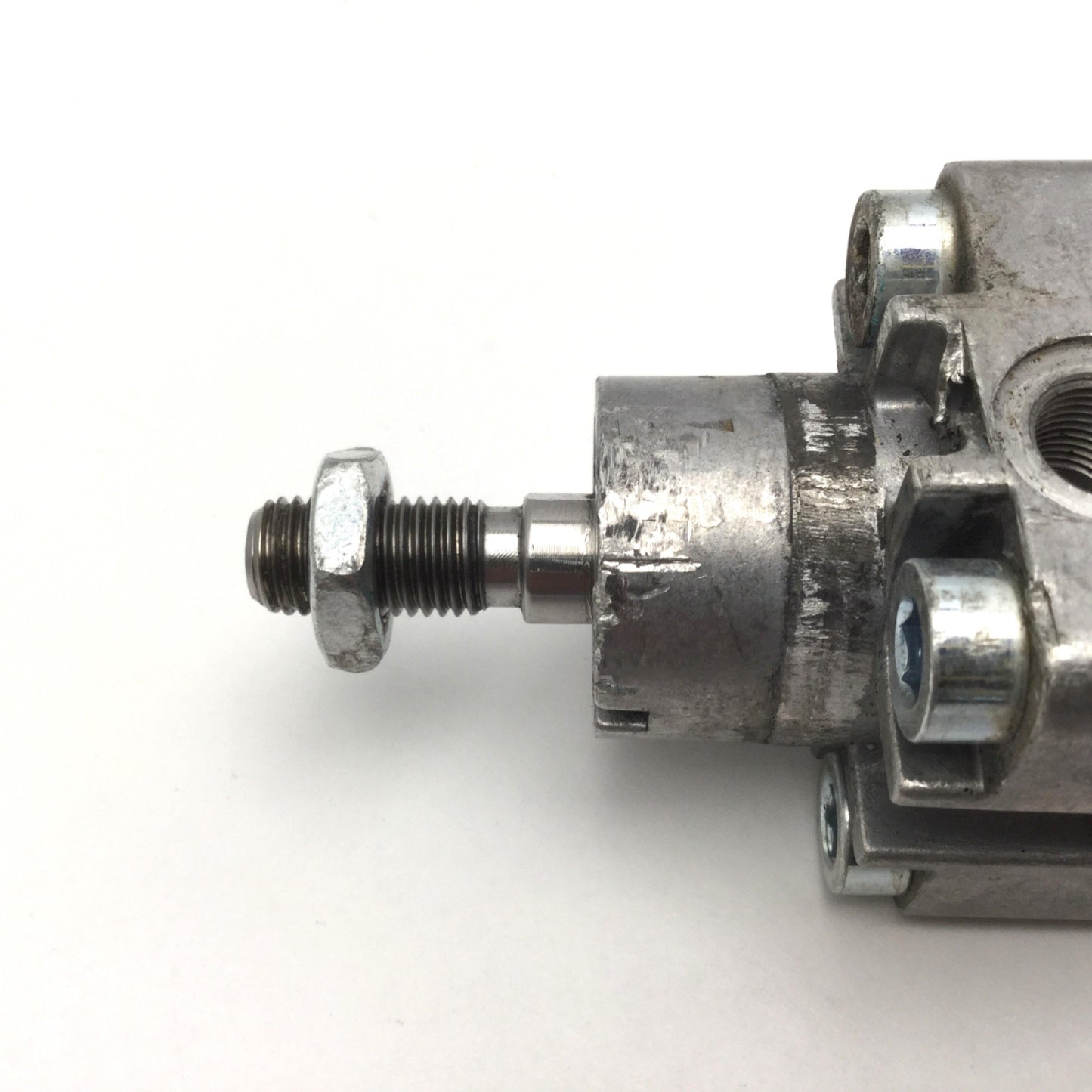 Used Norgren PRA/182032/M/500 Double Acting Cylinder, 32mm Bore, 500mm Stroke 1-16bar
