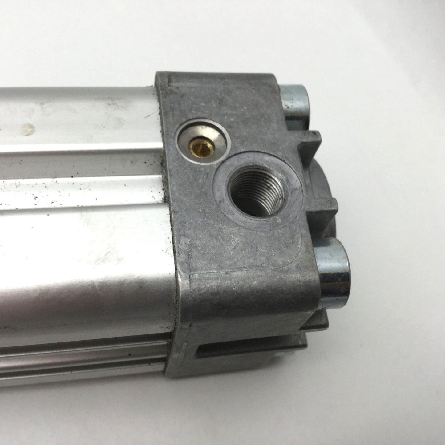 Used Norgren PRA/182032/M/500 Double Acting Cylinder, 32mm Bore, 500mm Stroke 1-16bar