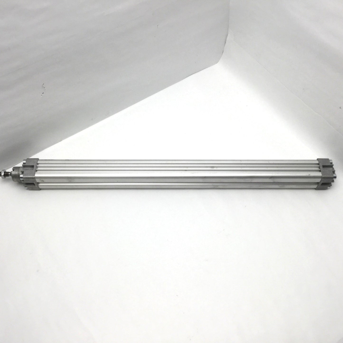 Used Norgren PRA/182032/M/500 Double Acting Cylinder, 32mm Bore, 500mm Stroke 1-16bar