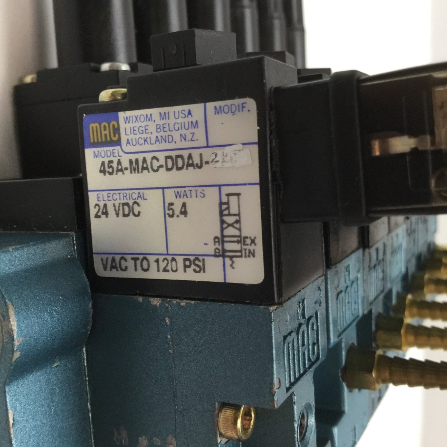 Used Lot of 1 MAC 45A-MAC-DDAJ-2KE & 6 45A-MAJ-DDAJ-2KE Solenoid Valve, 24VDC