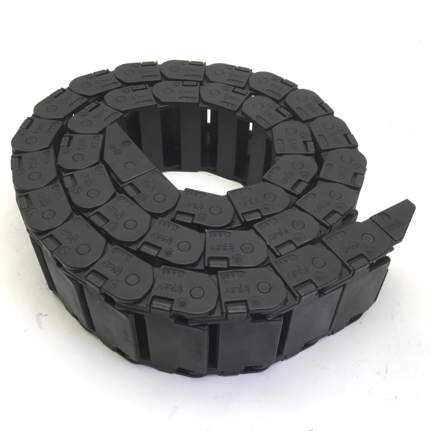 Used Igus 15.4.48 Energy Chain, Dimensions: 43"(L) x 2-3/8"(W) x 15/16"(H), 35 Links