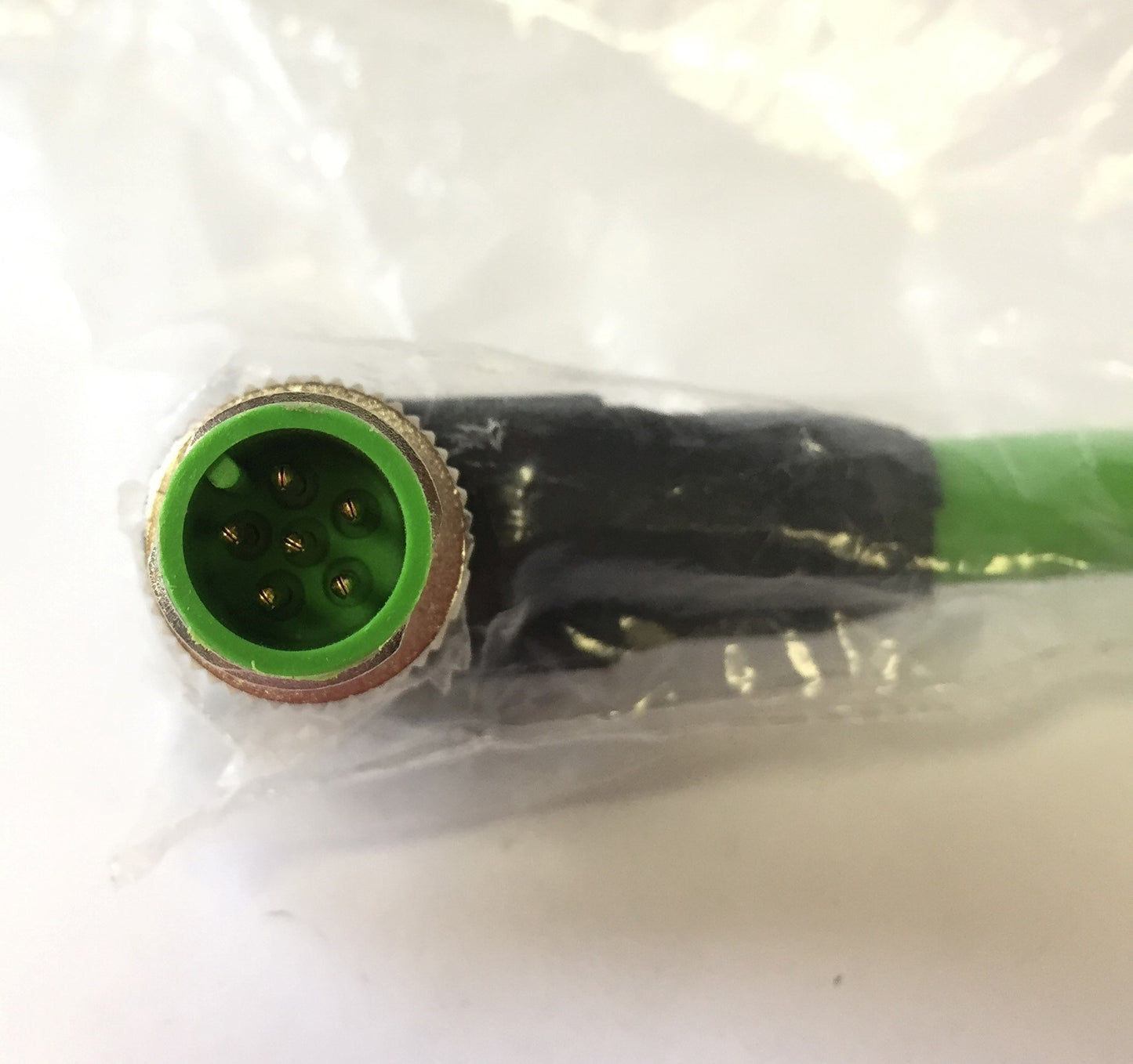 New Murr Elektronik 7000-46061-8020060 Cable Cordset M12 Male, M12 Female 90°, 0.6m