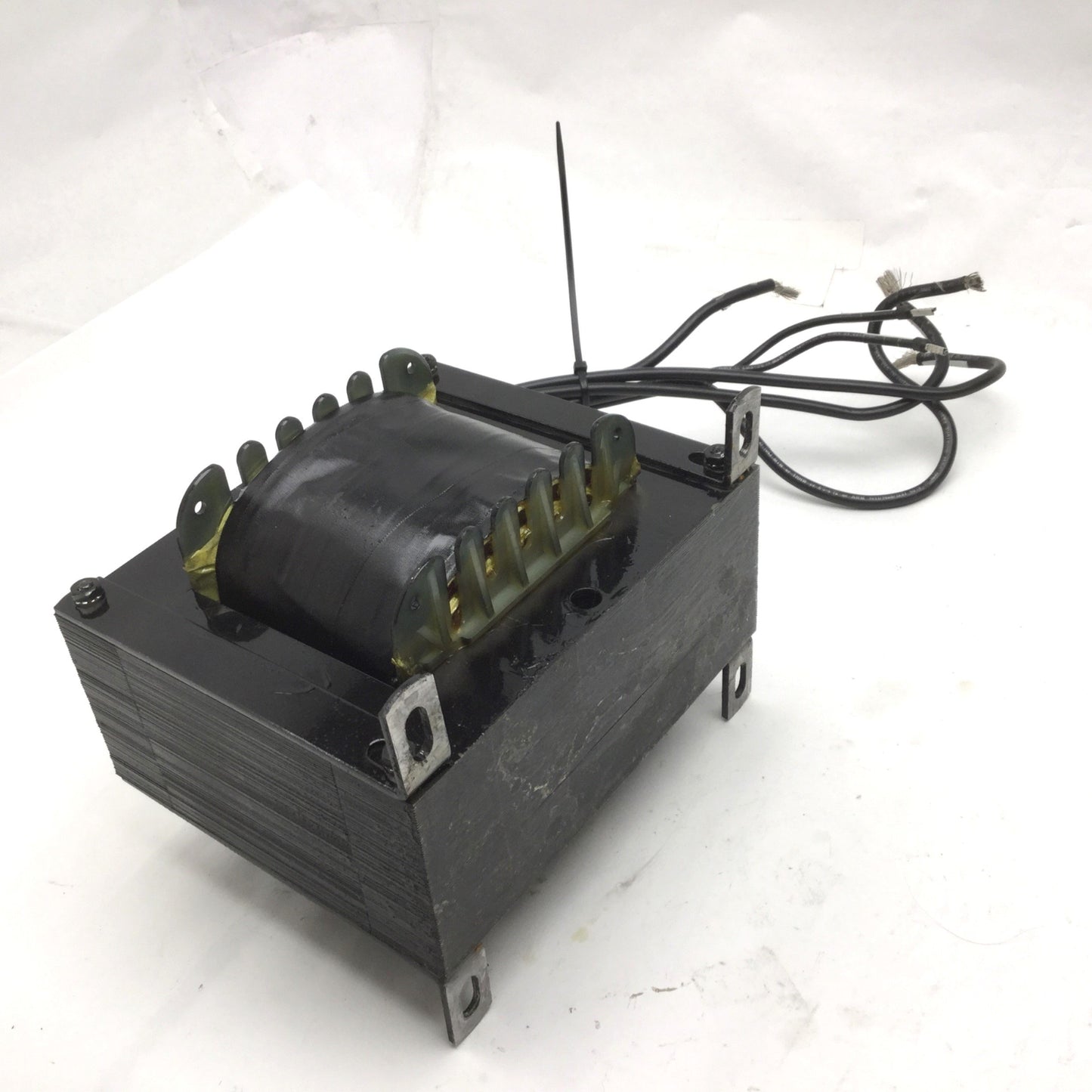 Used TOSS DV-130 Power Transformer, PRI: 220, SEC: 50/60/70, 50/60Hz, 4.4 KVA, 88 Amp