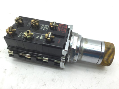 Used Cutler Hammer Lighted Selector Switch 2NO 2NC, Amber 120VAC Lamp
