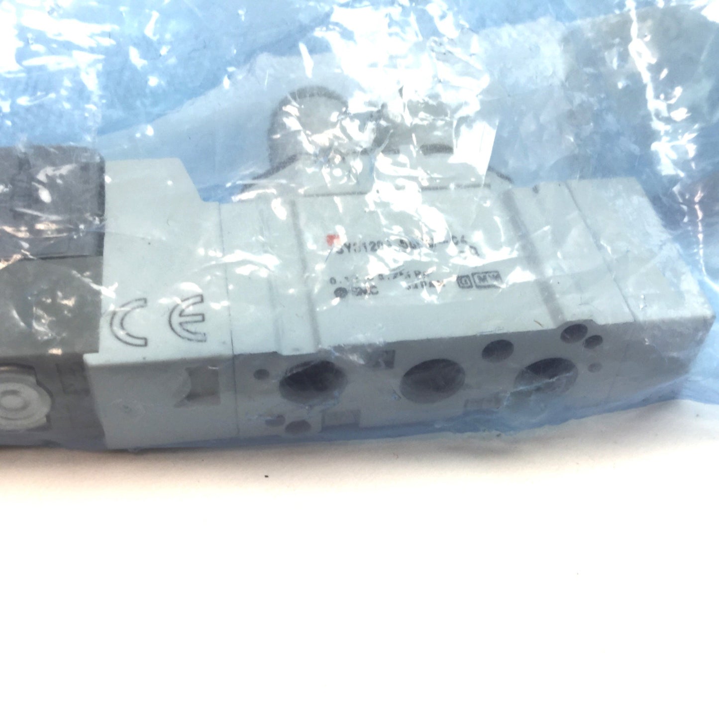 New SMC SY3120-5LOU-C4-Q Solenoid Valve, 2-Position 5-Port, M5-0.8 10-32, 24VDC