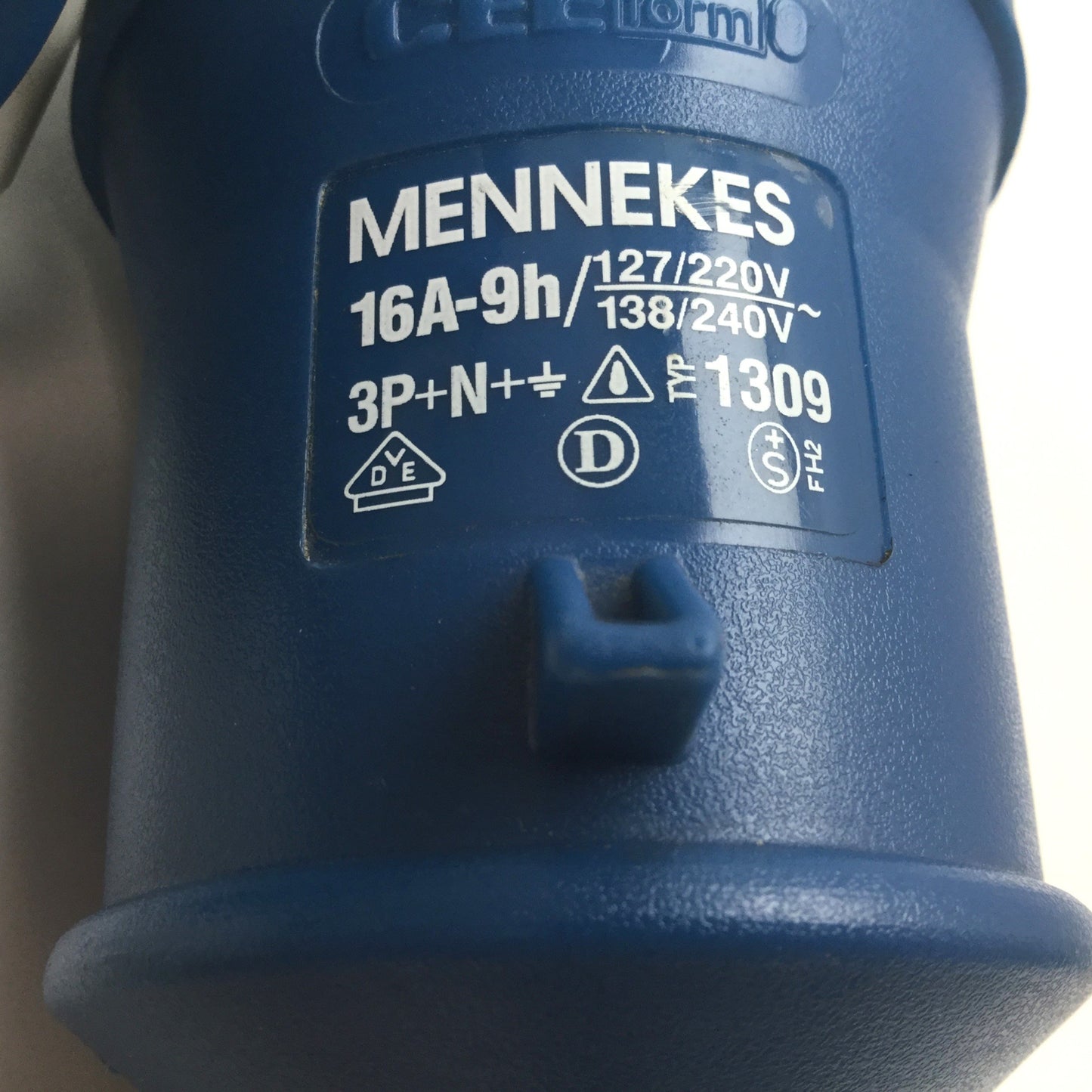 Used Mennekes Typ 786 & Typ 1309 Pin & Sleeve Male/Female Plug Socket, *Damaged Hinge