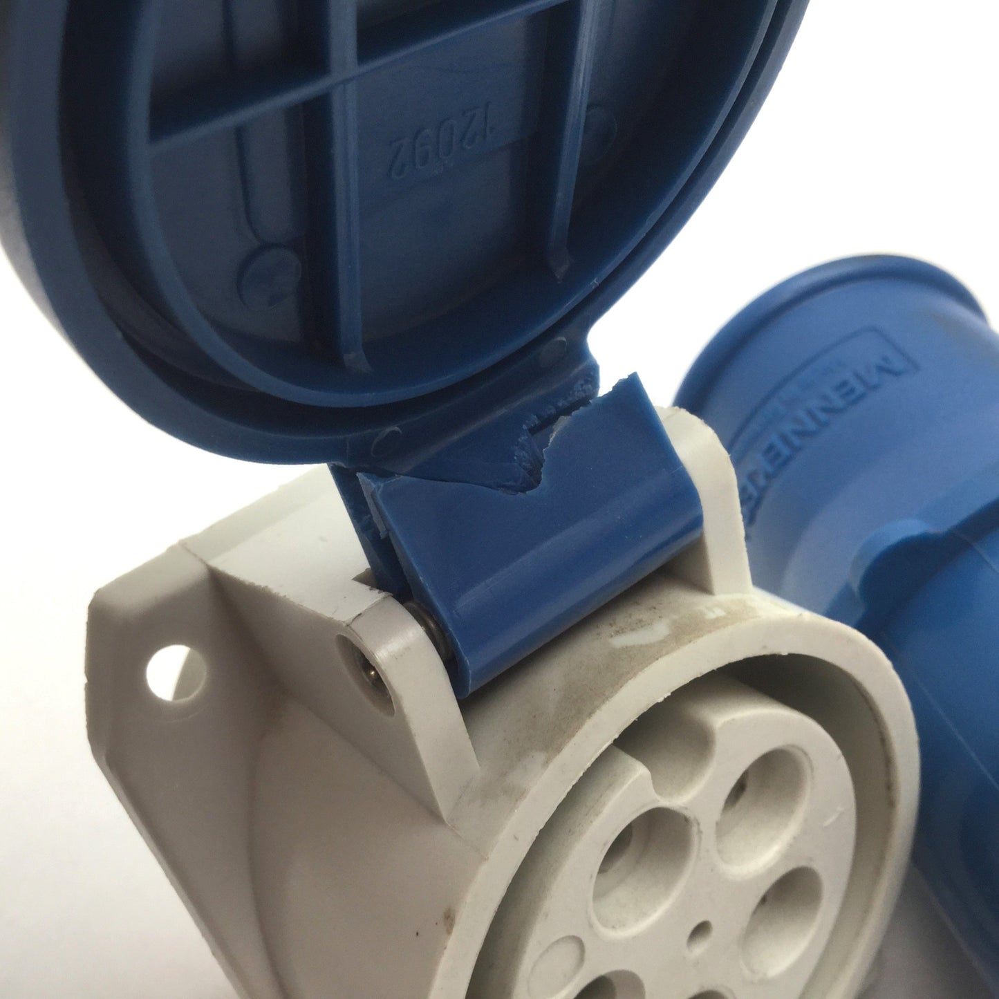 Used Mennekes Typ 786 & Typ 1309 Pin & Sleeve Male/Female Plug Socket, *Damaged Hinge