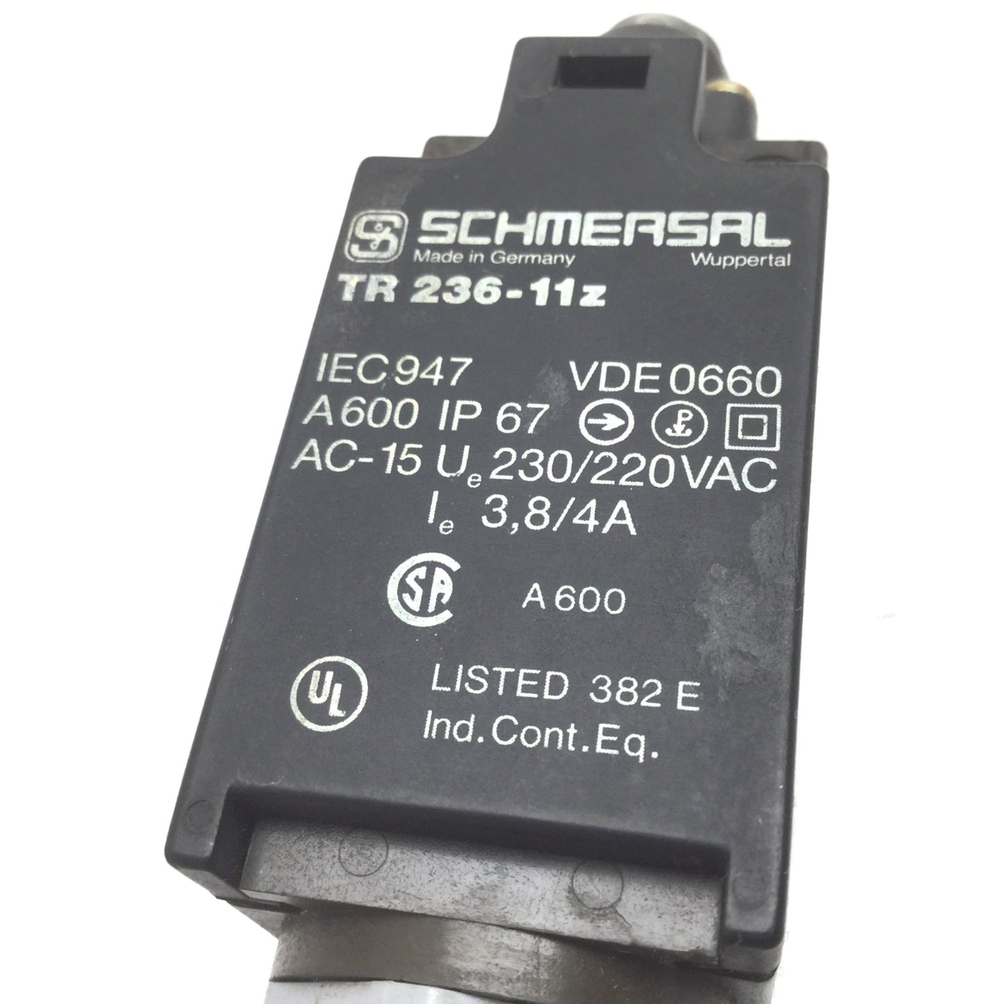 Used Schmersal TR236-11z Limit Switch, Roller Plunger, Rating: 230/220VAC 3.8/4A