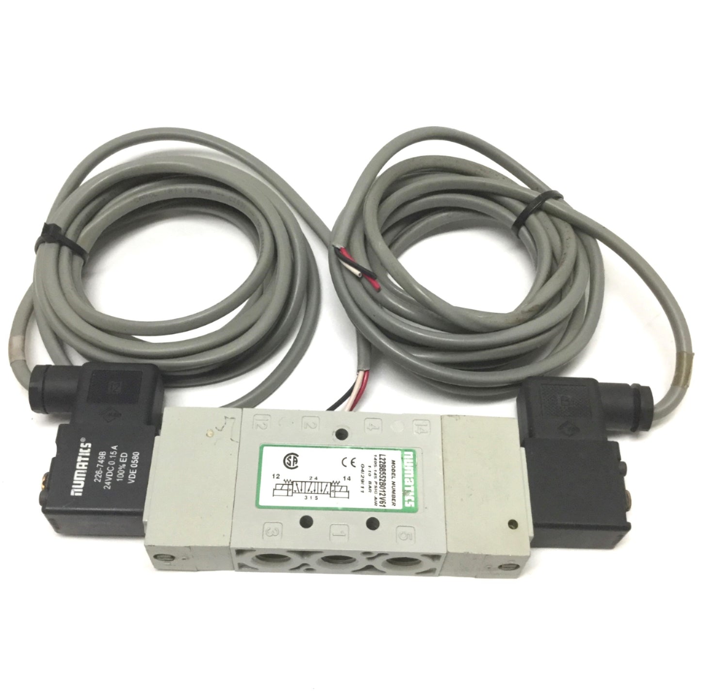 Used Numatics L22BB552B012V61 Double Solenoid Valve 5-Port, 3-Position w/ 24VDC Coils