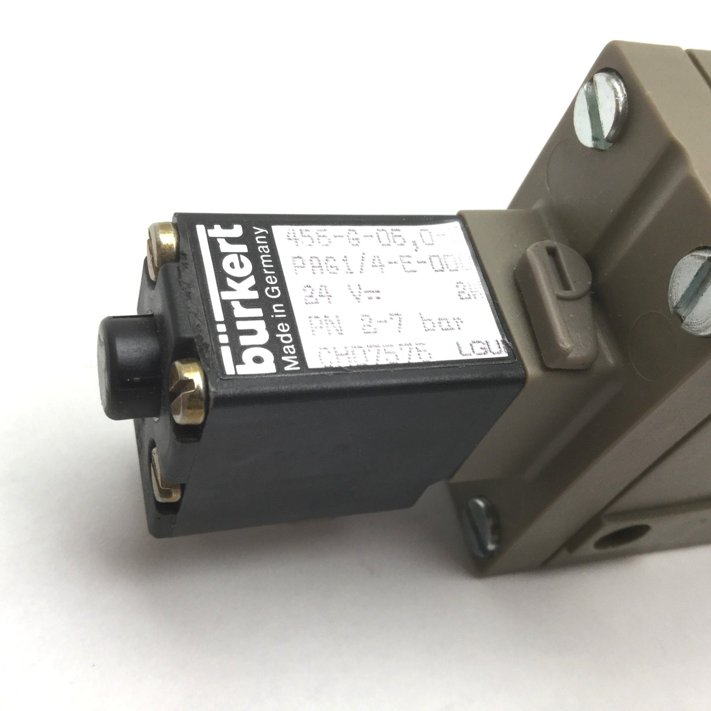 New – Open box Burkert 456-G-06,0-B Solenoid Valve, Voltage: 24VDC, Pressure: 2-7bar, G1/4
