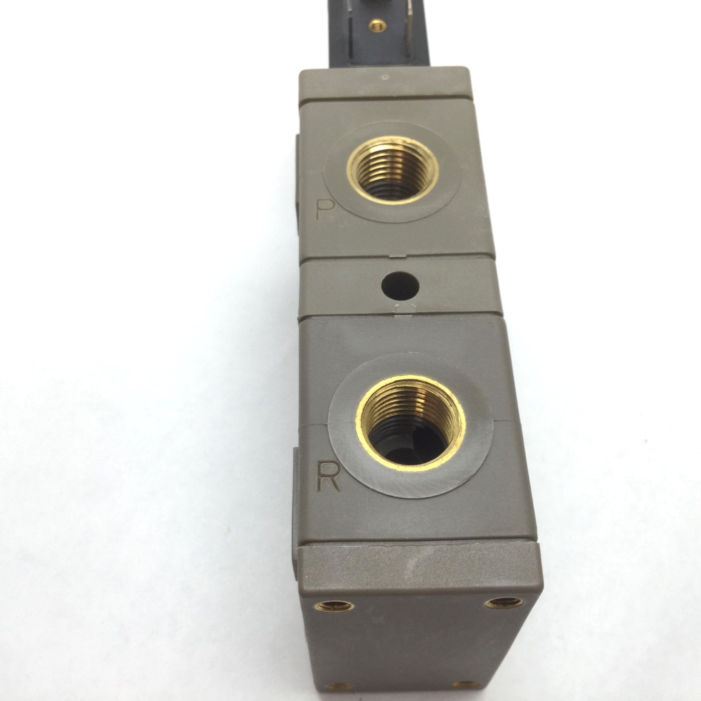 New – Open box Burkert 456-G-06,0-B Solenoid Valve, Voltage: 24VDC, Pressure: 2-7bar, G1/4