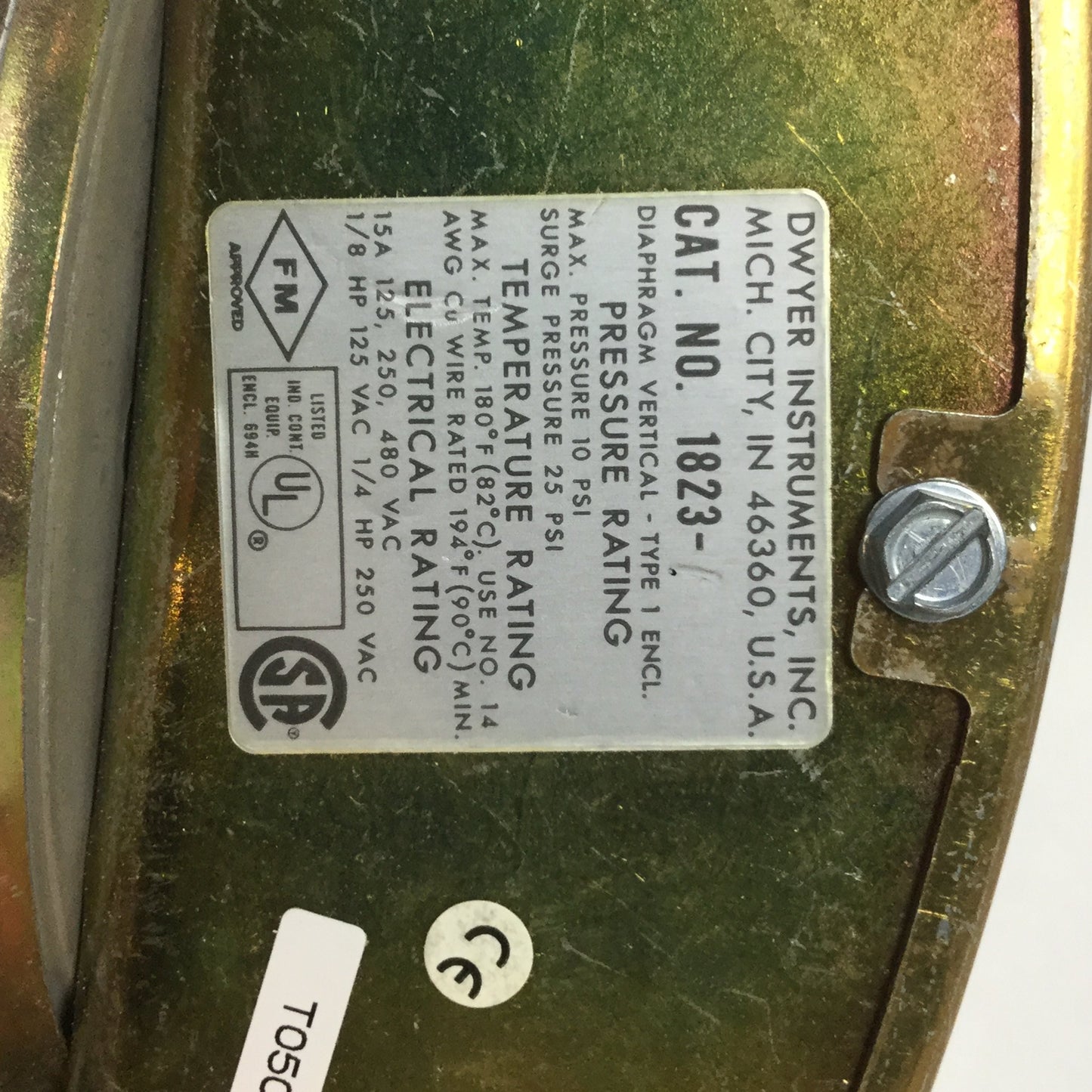 Used Lot of 2 Dwyer 1823-1 Differential Low Pressure Switch, 10psi Max, 125-480VAC