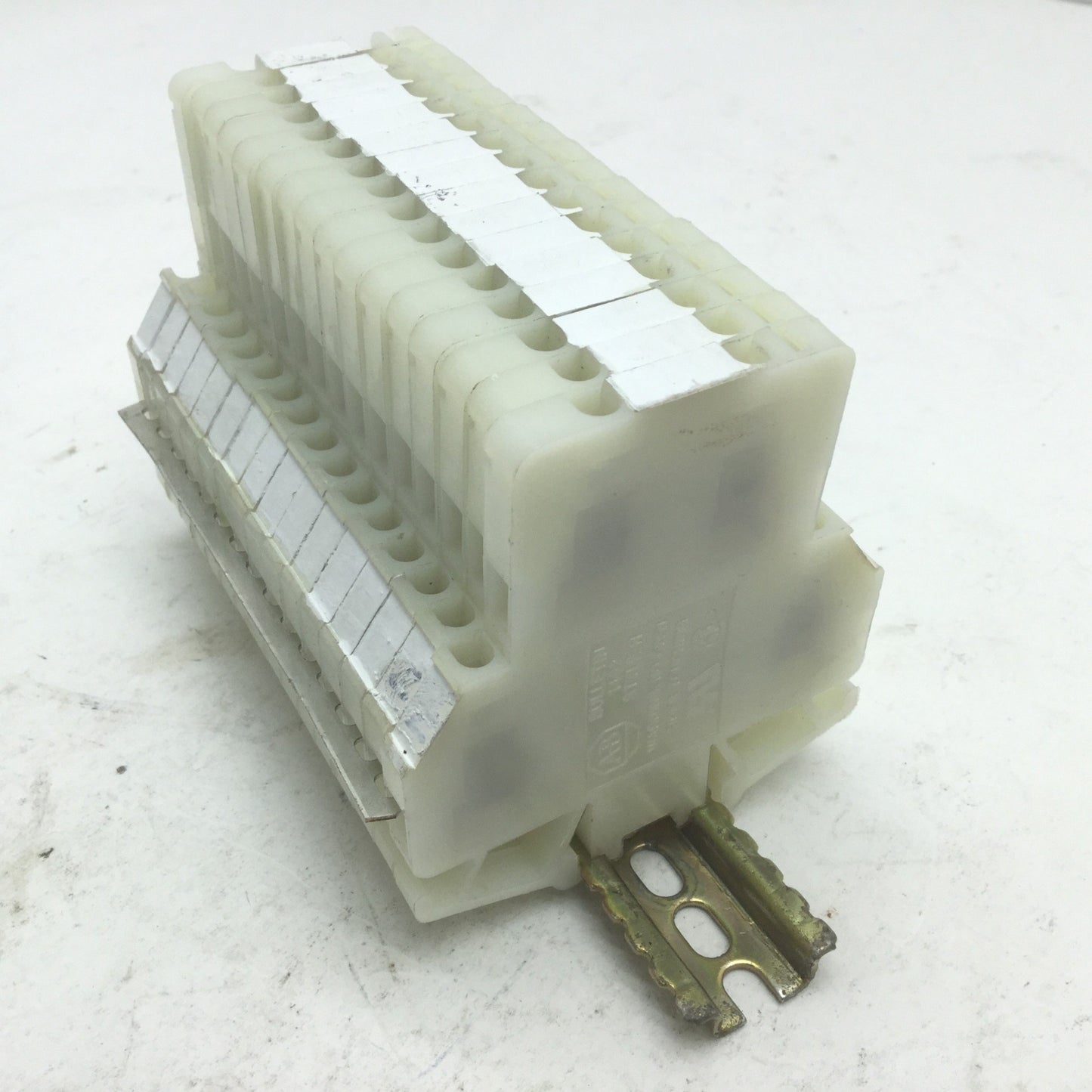 Used Lot of 16 Allen Bradley 1942-H2 Double Circuit High Density Terminal Blocks