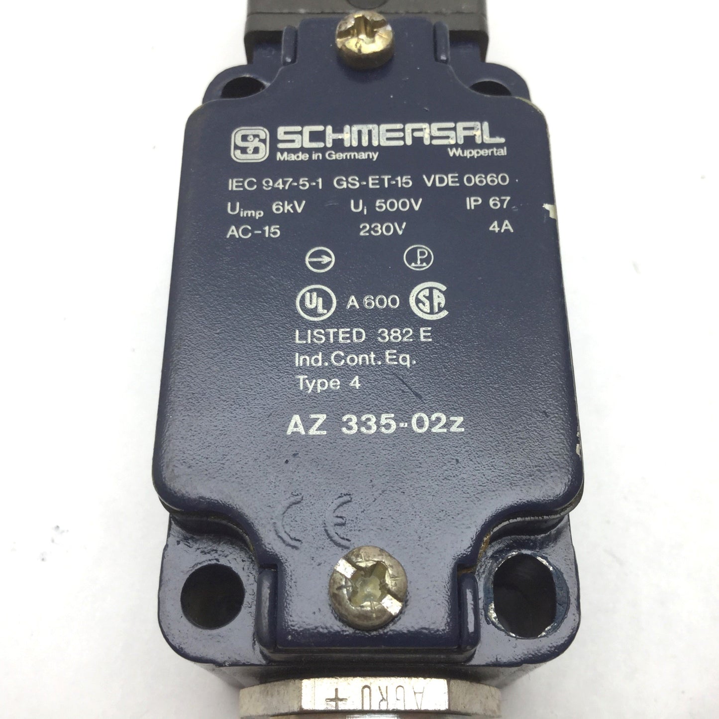 Used Schmersal AZ 335-02z Safety Door Switch, Rating: 230V 4A, With Key