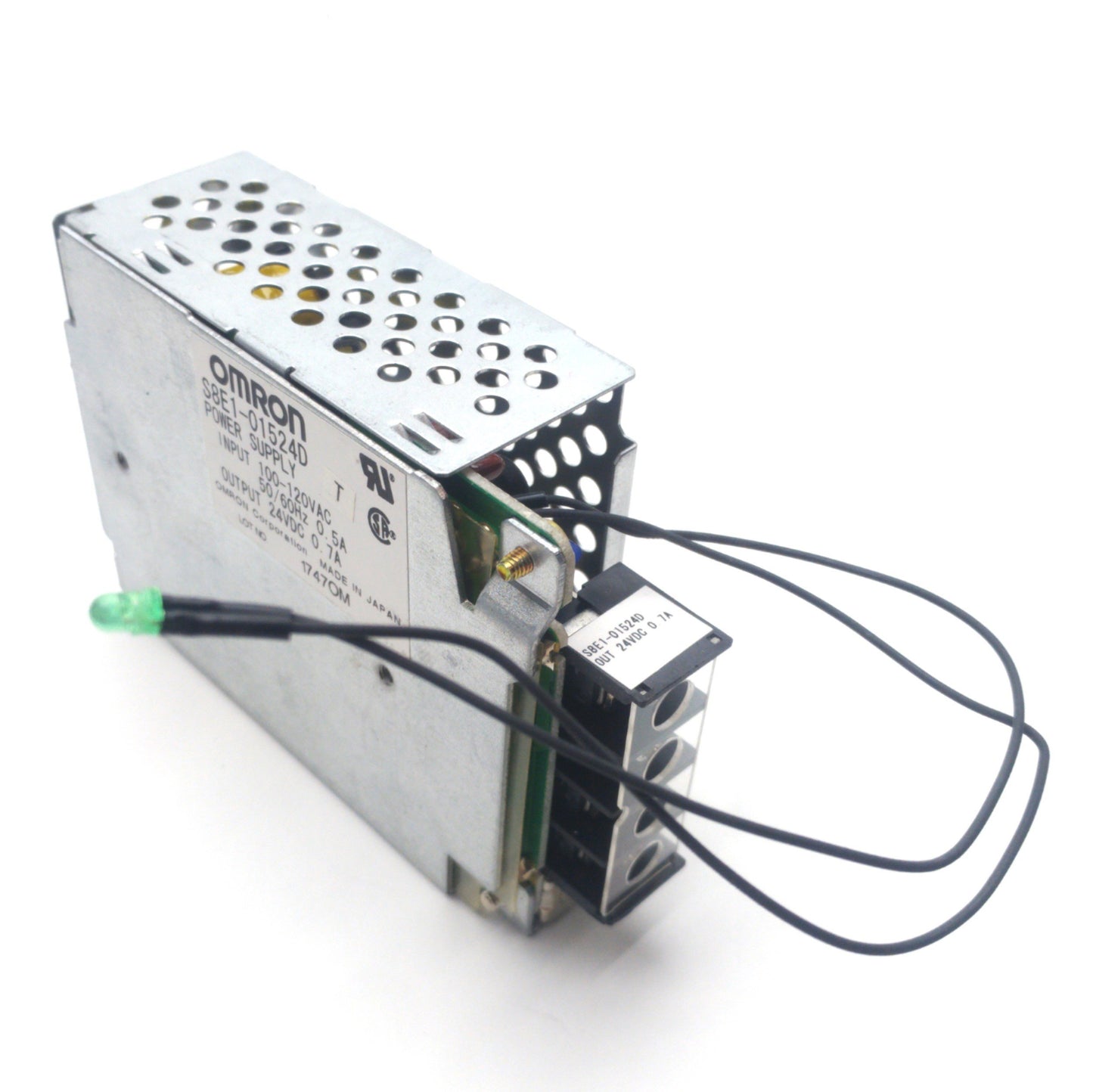 Used Omron S8E1-01524D Power Supply Out: 24VDC 0.7A In: 100-240VAC *Cover & LED*