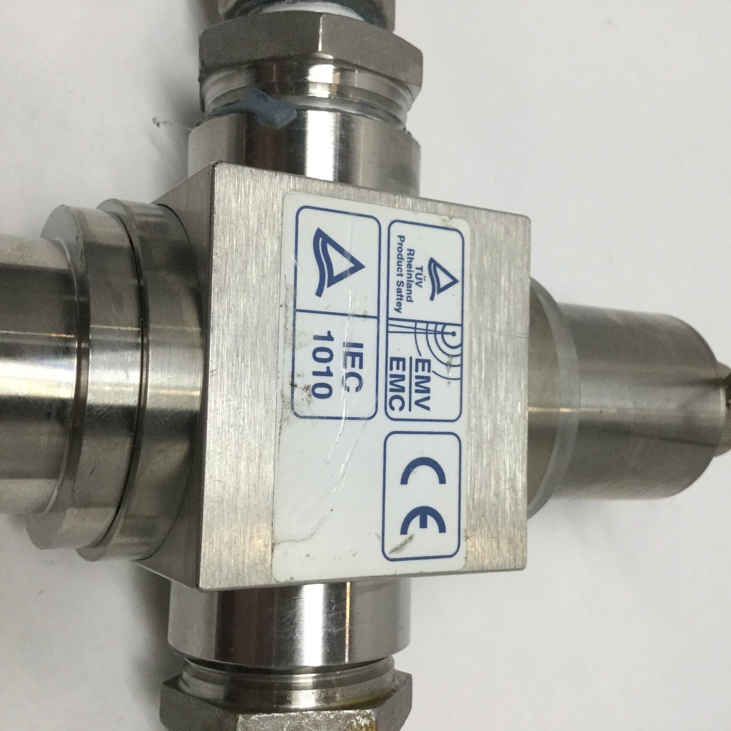 Used Wedgewood AF44VEQHNN4D4-C Flow-Through Inline Optical UV Analyzer Sensor, 1" NPT