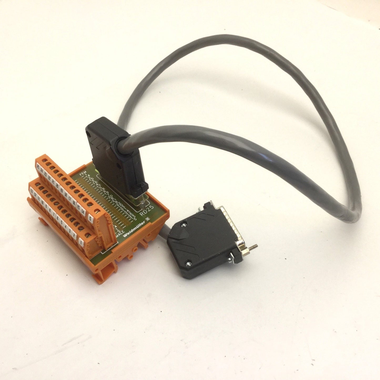 Used Weidmuller RD25 Terminal Module, 25 Screw Terminals, 25-Pin D-Sub , & 30" Cable