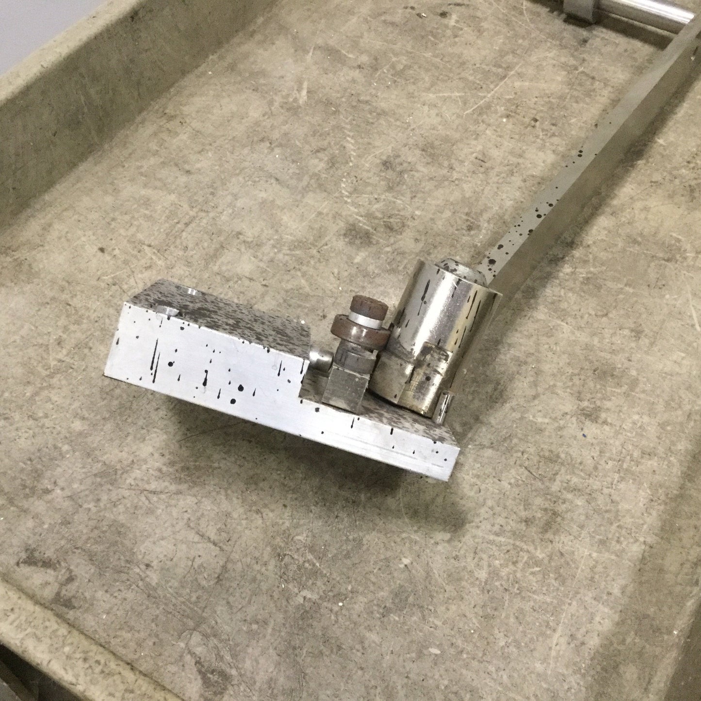 Used Swivelling Roller Mounting Device Module For Komax Alpha 411 Wire Machine